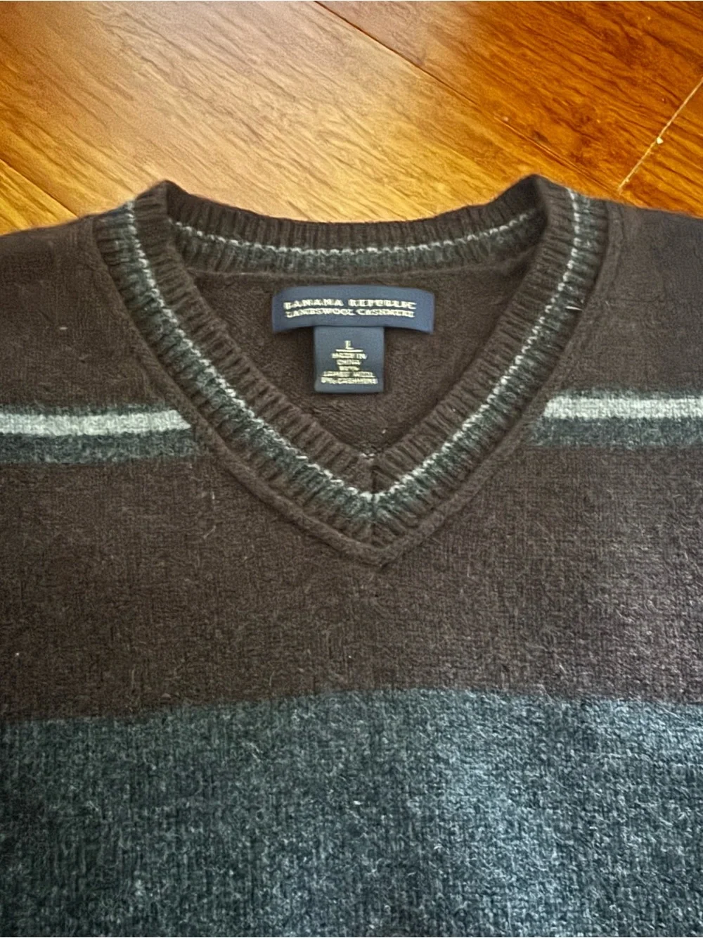Banana Republic Lambswool Cashmere Knit V-Neck Striped Sweater Dark Brown Grey